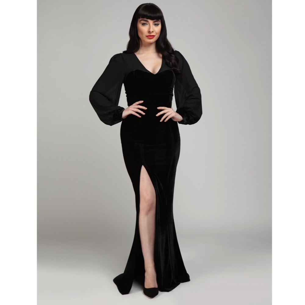 Collectif Arionna Velvet Maxi Dress